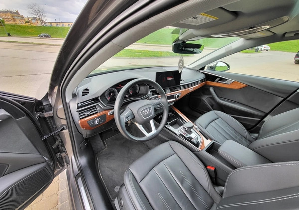 Audi A4 cena 140000 przebieg: 20641, rok produkcji 2022 z Tczew małe 379